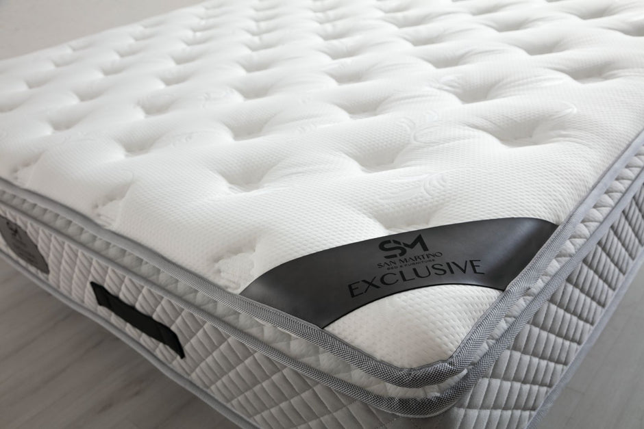 Matelas à ressort avec surmatelas intégré : épaisseur 32 cm Exclusive Gris